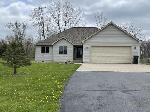3217 Hunt Rd, Adrian, MI 49221 photo 1