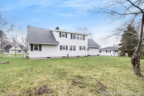 463 8th St, Manistee, MI 49660 photo 28