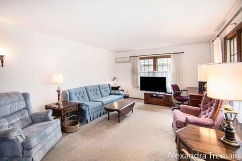 463 8th St, Manistee, MI 49660 photo 4