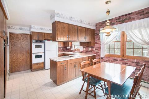 463 8th St, Manistee, MI 49660 photo 6