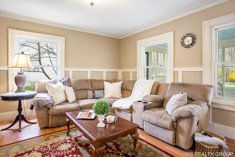 519 River St, Spring Lake, MI 49456 photo 9
