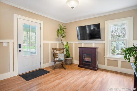 519 River St, Spring Lake, MI 49456 photo 7