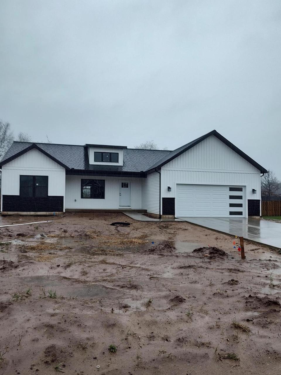 1072 S Stoneridge Dr, Plainwell, MI 49080 13 Photos MLS 22016465 Movoto