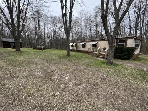 17629 W River Dr, Morley, MI 49336 photo 1