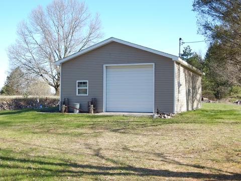 6541 E 16th St, White Cloud, MI 49349 photo 3