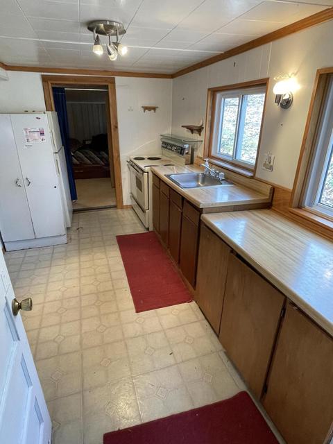 2062 Maple Street St, Harrison, MI 48625 photo 10