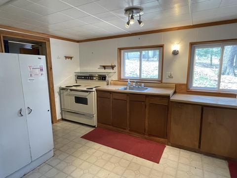 2062 Maple Street St, Harrison, MI 48625 photo 11