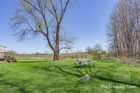 5203 Seeley Rd, Belding, MI 48809 photo 3