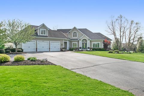 5675 Treebrook Dr NE, Ada, MI 49301 photo 1