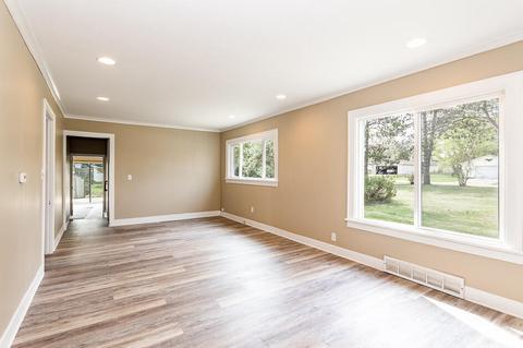 909 Bellevue Ave, Jackson, MI 49202 photo 10