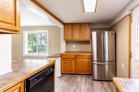 909 Bellevue Ave, Jackson, MI 49202 photo 9