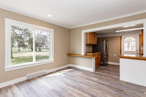 909 Bellevue Ave, Jackson, MI 49202 photo 12