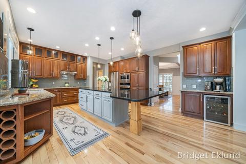 2215 Hearthside Dr SE, Ada, MI 49301 photo 8