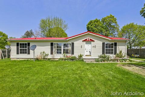 179 Exchange St, Grant, MI 49327 photo 1