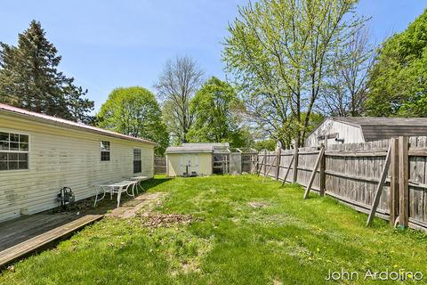 179 Exchange St, Grant, MI 49327 photo 24