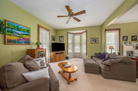 228 Cushman St, Plainwell, MI 49080 photo 9