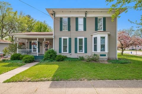 228 Cushman St, Plainwell, MI 49080 photo 1