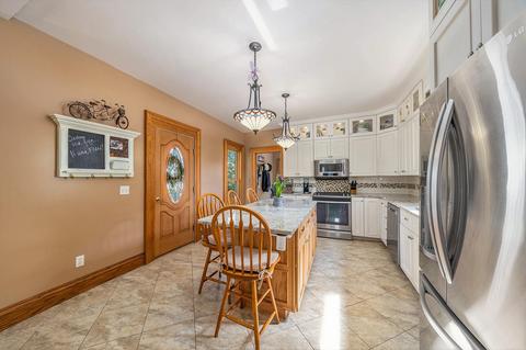 228 Cushman St, Plainwell, MI 49080 photo 5