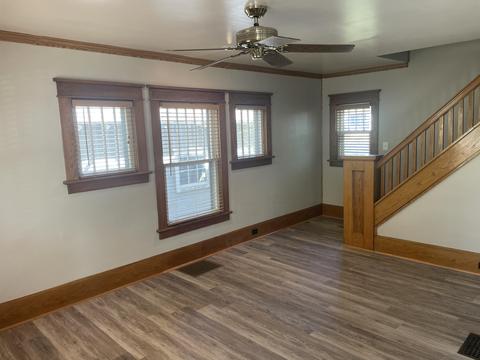 1406 Burr St, Jackson, MI 49202 photo 2