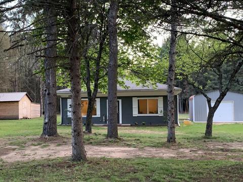 19 S Baldwin Ave, White Cloud, MI 49349 photo 1