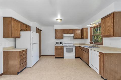 4820 Clark Lake Rd, Jackson, MI 49201 photo 16