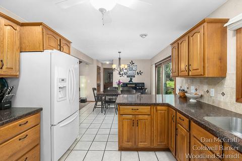 12704 Byron Rd, Byron, MI 48418 photo 11
