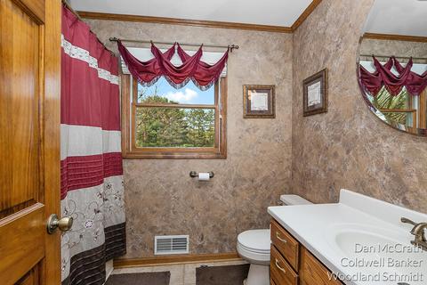 12704 Byron Rd, Byron, MI 48418 photo 13