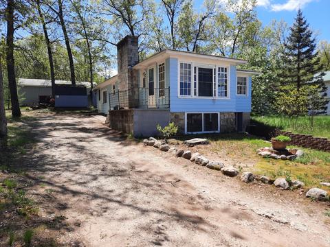 8772 S Spruce Ave, Newaygo, MI 49337 photo 2