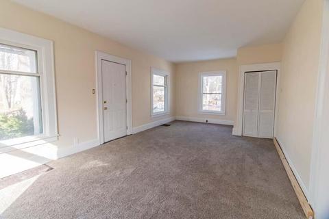 902 N Clinton St, Albion, MI 49224 photo 3