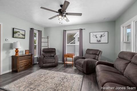 320 Lewis St, Belding, MI 48809 photo 6