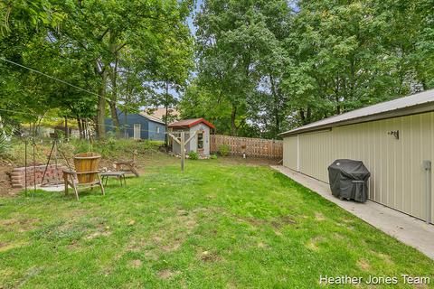 320 Lewis St, Belding, MI 48809 photo 27