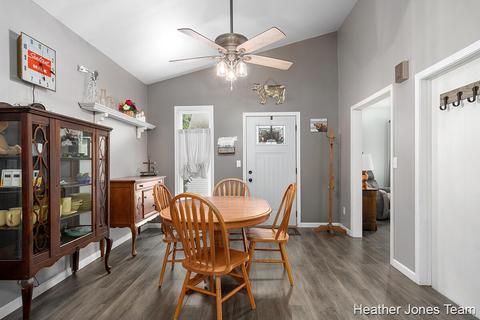 320 Lewis St, Belding, MI 48809 photo 8
