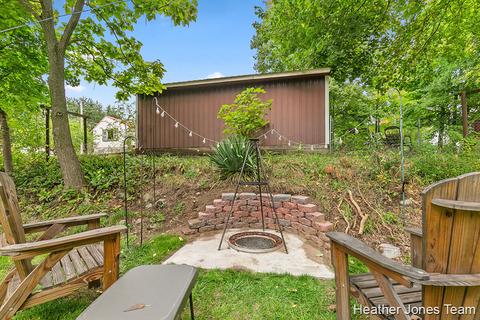 320 Lewis St, Belding, MI 48809 photo 23