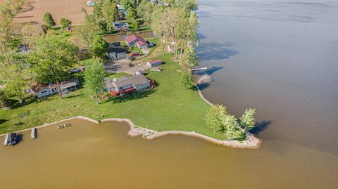 857 W Shore Dr, Bronson, MI 49028 photo 4