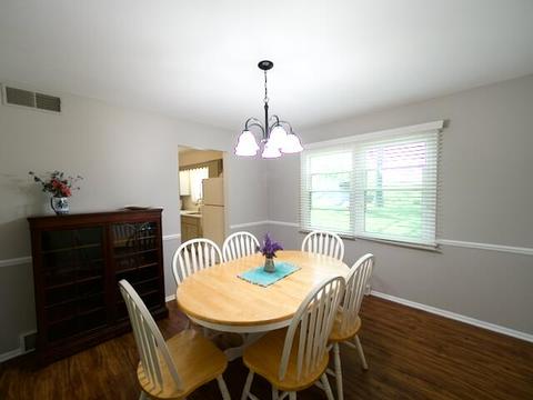 6982 Surrey Ln, Jackson, MI 49201 photo 8