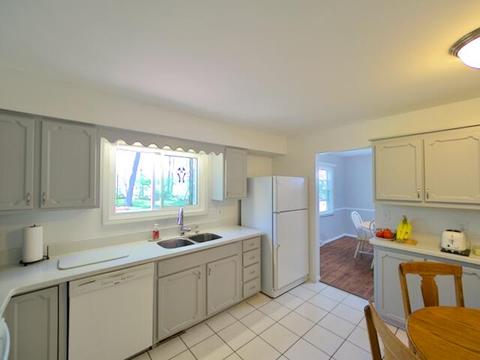 6982 Surrey Ln, Jackson, MI 49201 photo 9