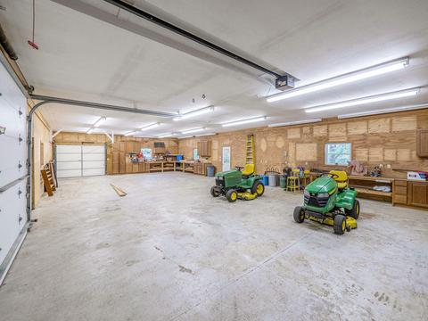 3746 Brooklyn Rd, Jackson, MI 49203 photo 11