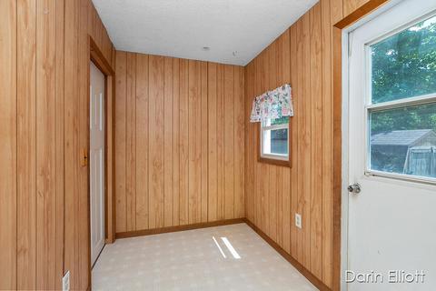 703 Morton Ave, Belding, MI 48809 photo 12
