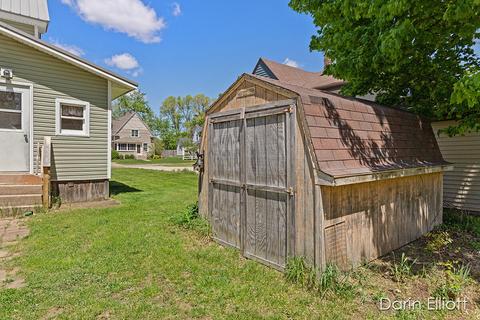 703 Morton Ave, Belding, MI 48809 photo 24