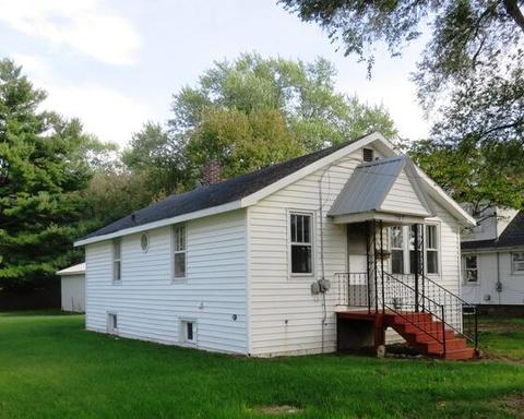327 S Walker St, Bronson, MI 49028 photo 1