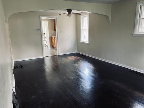 327 S Walker St, Bronson, MI 49028 photo 4