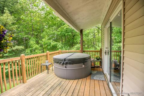 9980 Bend Dr, Jenison, MI 49428 photo 37