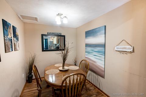 9980 Bend Dr, Jenison, MI 49428 photo 18