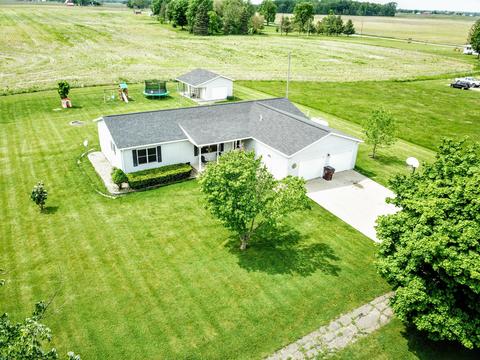 120 Larry Dr, Waldron, MI 49288 photo 1