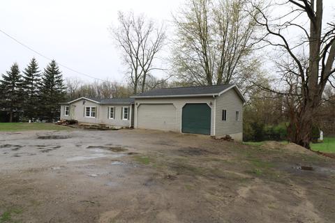 8365 Oakpoint Dr, Jackson, MI 49201 photo 2