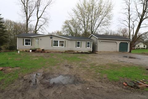 8365 Oakpoint Dr, Jackson, MI 49201 photo 1