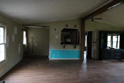 8365 Oakpoint Dr, Jackson, MI 49201 photo 7