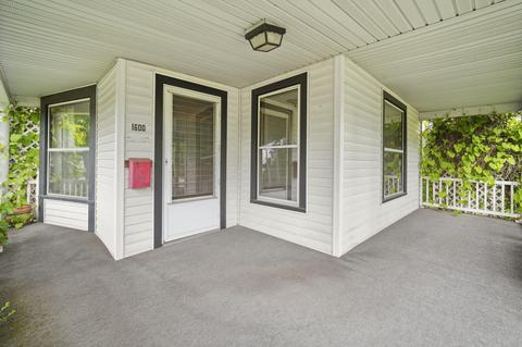 1600 Lansing Ave, Jackson, MI 49202 photo 3