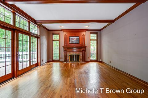 5513 Forest Bend Dr SE, Ada, MI 49301 photo 10