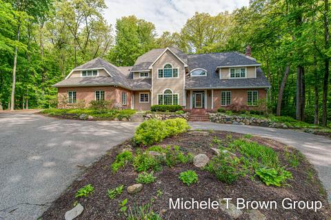 5513 Forest Bend Dr SE, Ada, MI 49301 photo 1